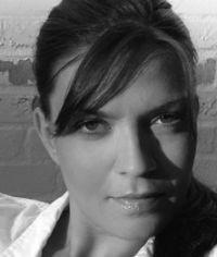 Damare, Stephanie