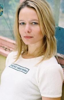 Stoepel, Julia